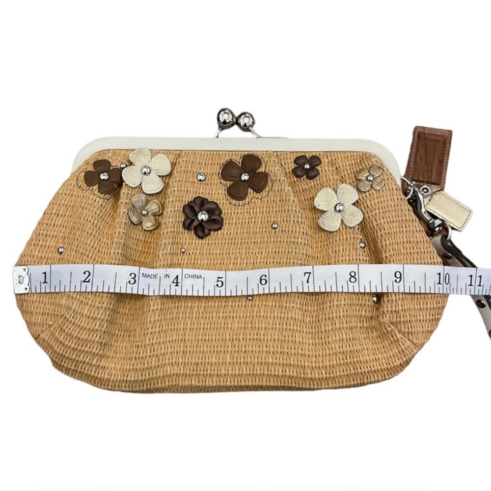 Coach Natalie Limited Edition Tea Rose Floral Straw Kisslock Clutch Wristlet - Picture 3 of 10